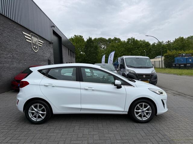 Ford FIESTA 1.0 EcoBoost Titanium | 2E EIGENAAR | 12MND GARANTIE | AUTOMAAT | CRUISE | DAB | NAVI | CARPLAY | AIRCO |