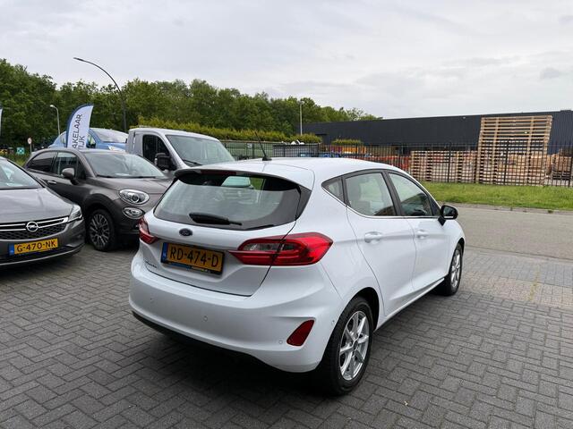 Ford FIESTA 1.0 EcoBoost Titanium | 2E EIGENAAR | 12MND GARANTIE | AUTOMAAT | CRUISE | DAB | NAVI | CARPLAY | AIRCO |