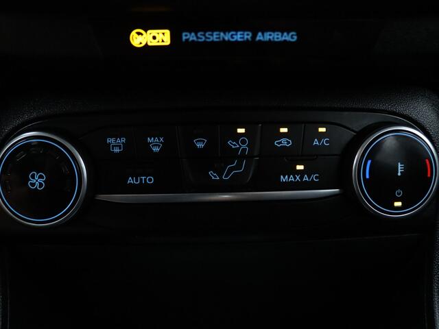 Ford FIESTA EcoBoost Titanium 100pk Cruise | Climate | Carplay | Navi | Parkeersens. achter