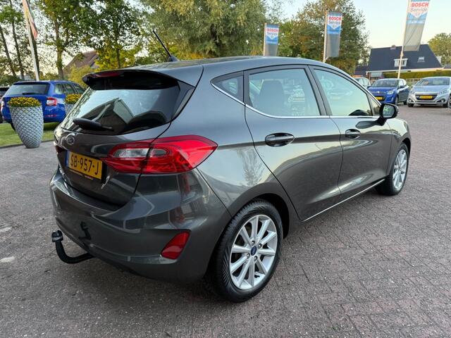 Ford FIESTA 1.0 ECOB. TITANIUM Orig. NL/Navigatie/Cruise Control/Trekhaak