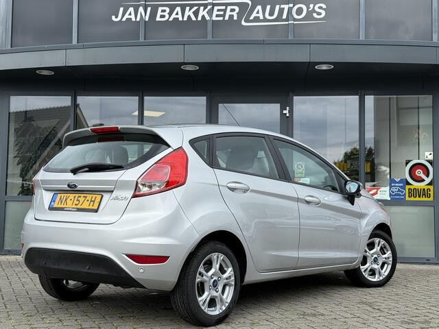 Ford FIESTA 1.0 Style Ultimate ? Navi ? Bluetooth ? Park. sens. v+a ?