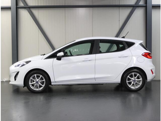 Ford FIESTA 95PK Titanium | 1ste eigenaar | Parkeersensoren | Armsteun | AppleCarPlay/AndroidAuto | LMV | Climate Control | 5 deurs | DAB Radio | Isofix |