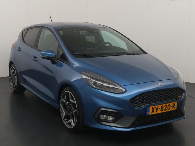 Ford FIESTA 1.5 200PK EcoBoost ST-3 | 18-inch | Winter Pack | Adapt. LED | Recaro | Camera | B&O |