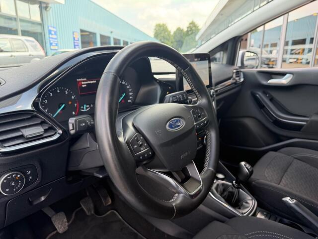 Ford FIESTA 1.0 ECOB.HYBRIDE TITANIUM NAVI AIRCO PDC
