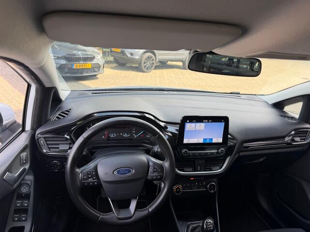 Ford FIESTA 1.0 ECOB.HYBRIDE TITANIUM NAVI AIRCO PDC