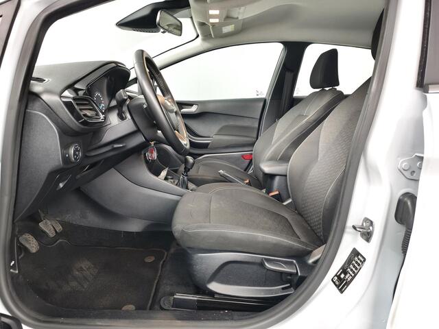 Ford FIESTA 1.0 EcoBoost Hybrid Titanium | Climate Control | Apple CarPlay / Android Auto | Cruise Control | DAB+ |