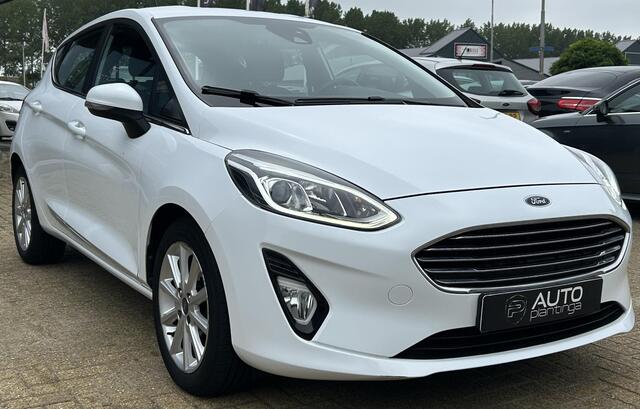 Ford FIESTA 1.0 EcoBoost Titanium 101PK | Nieuw Model | NL AUTO | Volledige Onderhoudshistorie | Cruise Control | Climate Control | Apple Carplay | Android Auto | Navigatie via Carplay | Armsteun | Lichtmetalen Velgen |