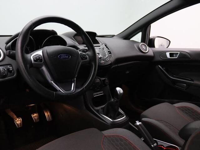 Ford FIESTA 125pk EcoBoost ST Line Climate | Navi
