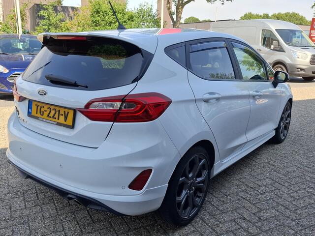 Ford FIESTA 100PK EcoBoost ST-Line | Voorruitverwarming | Privacy glass | Grote spoiler | ISOFIX |