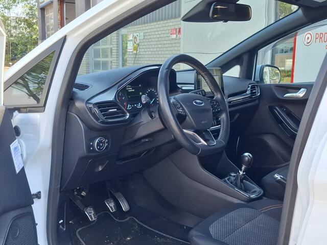 Ford FIESTA 100PK EcoBoost ST-Line | Voorruitverwarming | Privacy glass | Grote spoiler | ISOFIX |