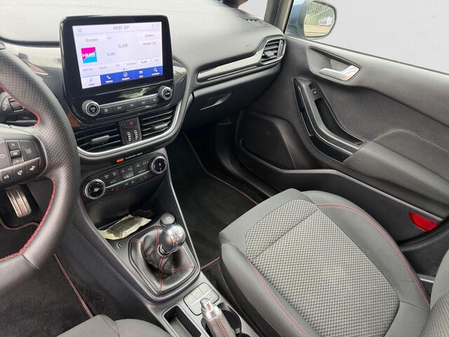 Ford FIESTA 1.0 EcoBoost Hybrid ST-Line Carplay, Android Auto, Stuur/Stoelverwarming, Led, Camera, Park Assist