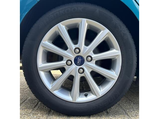 Ford FIESTA 1.0 EcoBoost Titanium 101PK | LUXE | Achteruitrijcamera | B&O Audio | Climate Control | Navigatie | Adaptive Cruise Control | Voorruitverwarming | Parkeersensoren Voor en Achter | Lichtmetalen Velgen | 2 Sleutels | DAB+ | NAP |