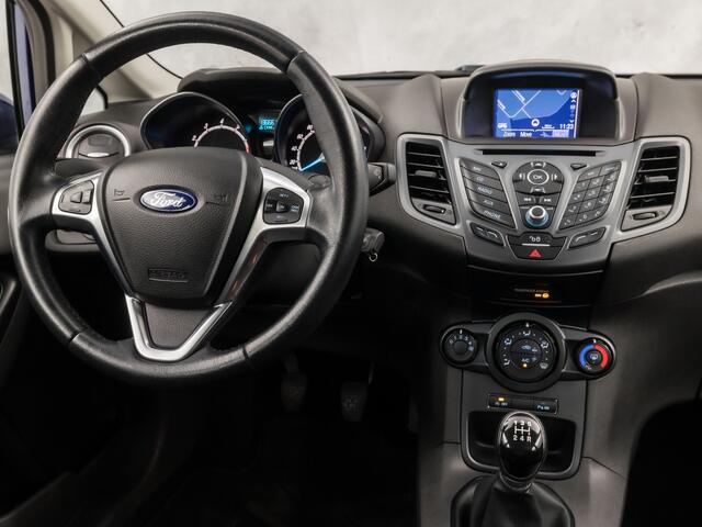 Ford FIESTA 1.0 Style Ultimate (NAVIGATIE, 5 DEURS, AIRCO, SPORTSTOELEN, LM VELGEN, PARKEERSENSOREN, CRUISE, NIEUWSTAAT)