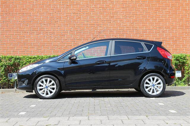 Ford FIESTA 1.0 EcoBoost 100pk Titanium | NL-auto | 5 deuren | Cruise control | Climate control | Centr. deurvergr. | Elek. ramen | Lichtm. velgen | Navigatie |
