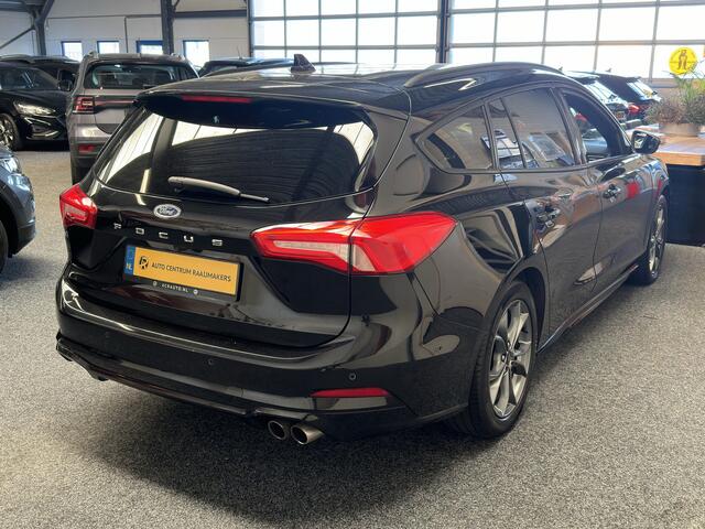 Ford FOCUS Wagon 1.0 EcoBoost ST Line Business NAVIGATIE CRUISE CONTROL APPLE CARPLAY/ANDROID STUUR EN VOORRUITVERWARMING ACHTERUITRIJCAMERA KEYLESS GO ZEER MOOI !! LOCATIE 3010