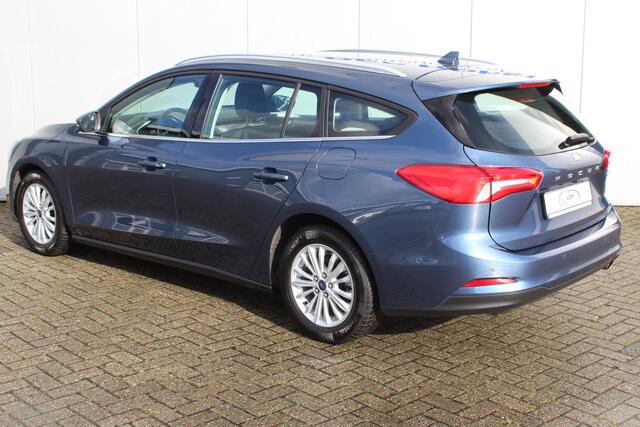 Ford FOCUS Wagon 1.0-125pk EcoBoost Mild-hybrid Titanium. Mooie, ruime, luxe en comfortabele Ford Focus wagon. Volautm. airco dual, camera, stoel-, stuur- en voorraamverw., easy entry/easy go, cruise control, Isofix, side- en lane assist, parkeersensoren v+a, LM wie
