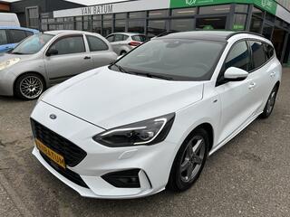 ford-focus-1.5-ecoboost-st-line-pan