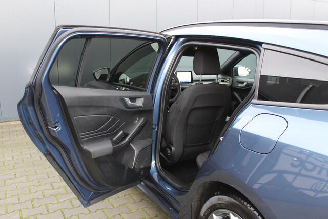 Ford FOCUS Wagon 1.0 Hybrid ST Line | Incl. 12 maanden garantie | Camera | Navi | Cruise | Airco |