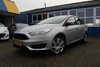 ford-focus-wagon-1.0i-"trend"-pdc--