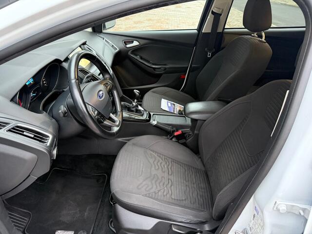 Ford FOCUS SW 1.0 TITANIUM / AIRCO NAVIGATIE BT AUX PDC-RONDOM CRUISE
