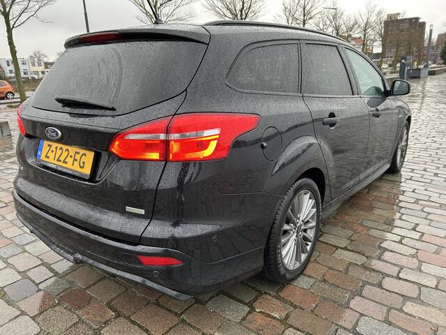 Ford FOCUS Wagon 1.0 ST-Line navi airco/ecc nieuwstaat!
