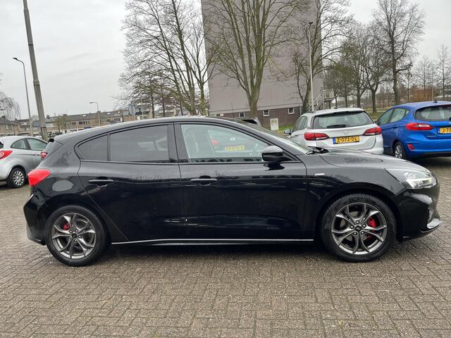 Ford FOCUS 1.0 EcoBoost ST-line Business Winterpack Automaat