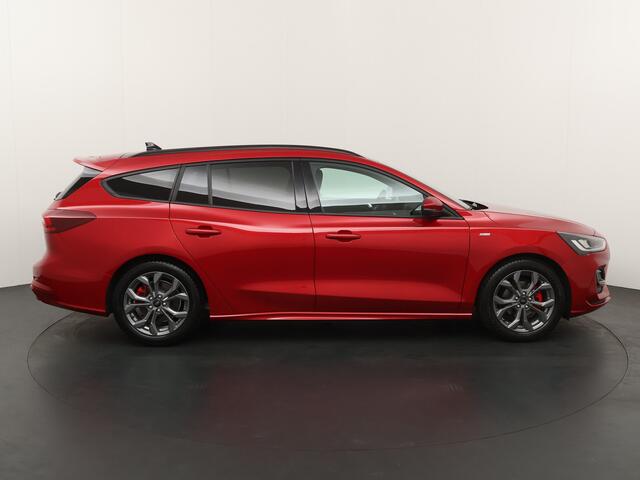 Ford FOCUS Wagon EcoBoost 125 pk ST Line | Pano I AGR stoelen I Sync4 I Camera I All season I fabr. gar. tm 09-2027