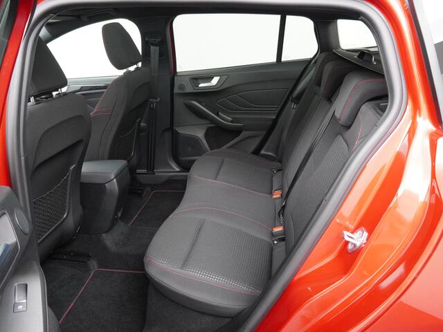 Ford FOCUS Wagon EcoBoost 125 pk ST Line | Pano I AGR stoelen I Sync4 I Camera I All season I fabr. gar. tm 09-2027