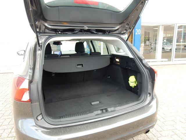 Ford FOCUS Wagon EcoBoost Connected | LED koplampen | ALL season banden | ISOFIX | PDC |