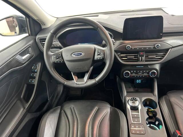 Ford FOCUS 1.5 EcoB 150pk Automaat Vignale Leer B&O Navi Ad Cruise Camera Winter Parking pack Dodehoek HUD El. Klep wagon