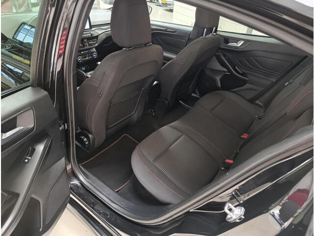 Ford FOCUS 1.0 EcoBoost Hybrid ST Line X Business