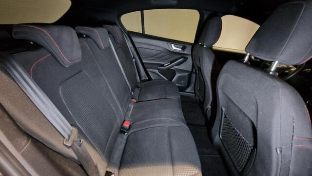 Ford FOCUS 1.0 EcoBoost 125 ST Line Business | Cruise Control Adaptief | Achteruitrijcamera | Navigatie
