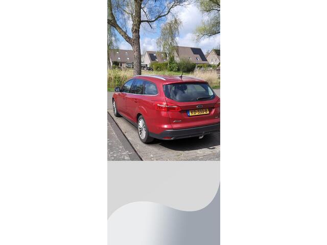 Ford FOCUS Wagon 1.0 Ecoboost Titanium 100pk Trekhaak | Voorruit Verwarming | Climate control | Navigatie | 17 inch velgen