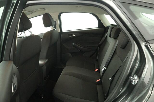 Ford FOCUS 1.0 Lease Edition, Orig.NL - 100% Onderhouden | Navigatie| Cruise Control | PDC achter | Sony geluidssysteem - RIJKLAAR