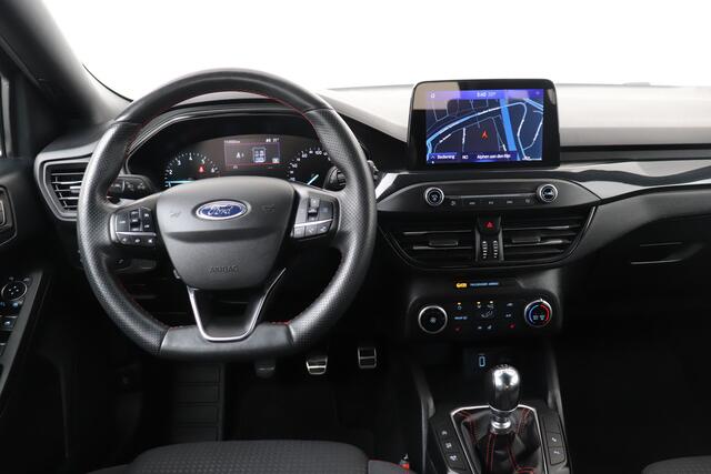 Ford FOCUS Wagon 1.0 EcoBoost ST Line Business Trekhaak Stuur-, Stoelverwarming