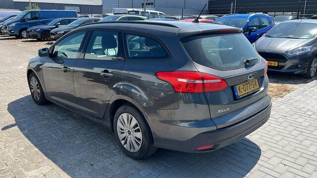 Ford FOCUS Wagon 1.0 Titanium | Stoelverwarming | Cruise control
