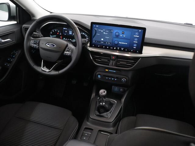 Ford FOCUS Wagon 1.0 EcoBoost Hybrid Titanium | Winter Pack | Cruise Control | Climate Control |