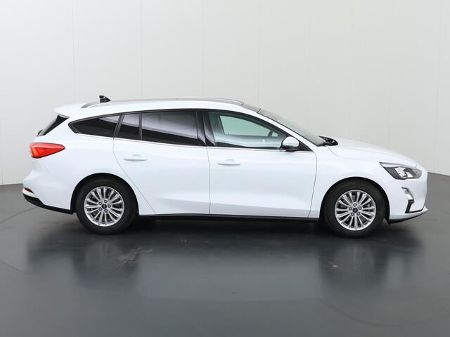 Ford FOCUS Wagon 1.0 EcoBoost Titanium X Business | Panoramadak | AGR Stoelen | Standkachel | Winterpack | Trekhaak |