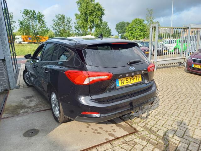 Ford FOCUS Wagon 1.0 EcoBoost Titanium X Business - CAMERA - 2X PDC - TREKHAAK AFN - ELEK KLEP - STL + STR VERW - VOORRAAMVERW - CLIMA - ADAPTIVE CRUISE