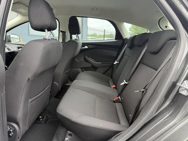 Ford FOCUS 1.0 Lease Edition 2e Eigenaar,Clima,Cruise,Pdc,N.A.P,4x Elekt.Ramen,Lm Velgen,Apk tot 05-2026