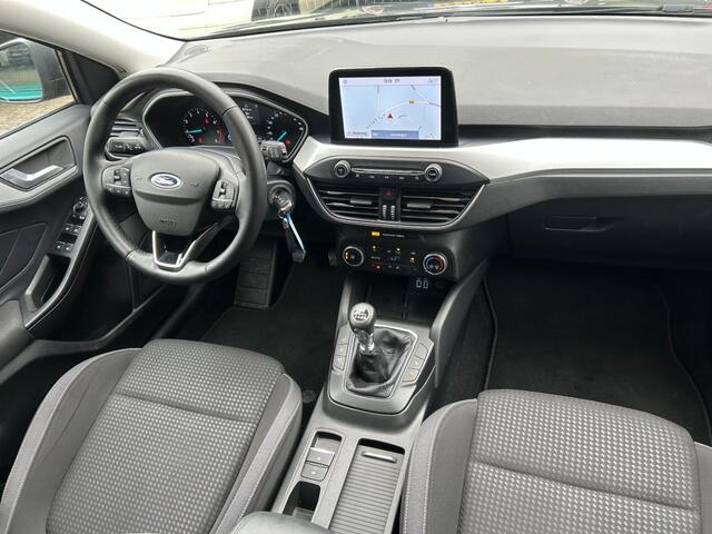 Ford FOCUS 1.0 EcoBoost 125pk LED CarPlay, Navi, Camera, PDC, 17Inch