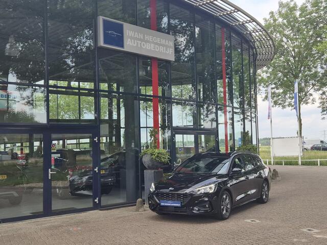 Ford FOCUS Wagon 1.0 EcoBoost Hybrid ST Line 155PK | PDC + Camera | ECC | Navigatie| LM Velgen