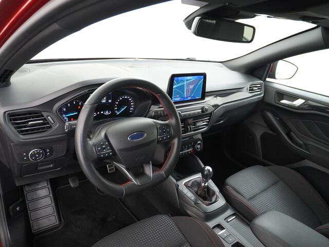 Ford FOCUS Wagon 1.0T 126PK EcoBoost ST Line Trekhaak Design Pack 2 Apple Carplay Android Auto Navi Ecc Stuur+Stoel+Voorruit Verwarming Cruise Control ASLD Pdc Business Winter Pack Keyless Led Comfort Pack Lmv 18" Privacy Glas Licht-Regensensor Wifi Bluetooth Rijstr