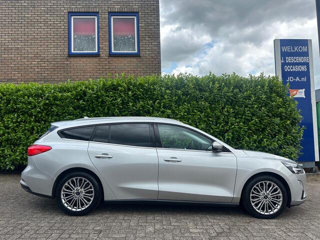 Ford FOCUS Wagon 1.0 EcoBoost Titanium Climate C, Cruise C, Navigatie, Camera!!!! PINKSTERSHOW WOENSDAG 06-06 T/M MAANDAG 09-06!!!!