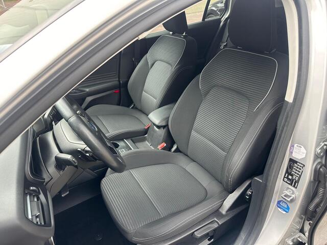 Ford FOCUS Wagon 1.0 EcoBoost Titanium Climate C, Cruise C, Navigatie, Camera!!!! PINKSTERSHOW WOENSDAG 06-06 T/M MAANDAG 09-06!!!!
