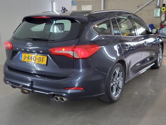 Ford FOCUS Wagon 1.0 EcoBoost ST Line Business | Verwacht | Trekhaak |