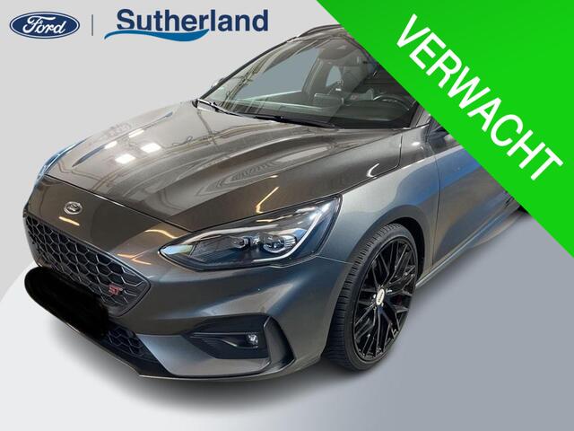 Ford FOCUS Wagon 2.3 EcoBoost ST-3 | Automaat 280pk! | Panoramadak | Winter Pack | Adaptive cruise control | Adaptive LED | Head up Display | Camera | 2 bandensets