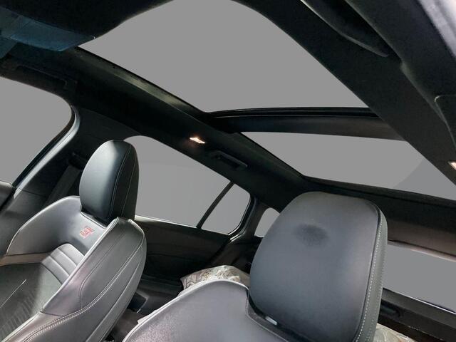 Ford FOCUS Wagon 2.3 EcoBoost ST-3 | Automaat 280pk! | Panoramadak | Winter Pack | Adaptive cruise control | Adaptive LED | Head up Display | Camera | 2 bandensets