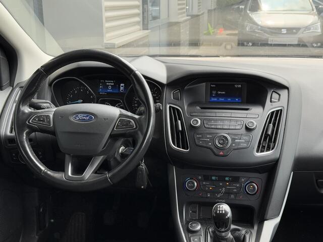 Ford FOCUS Wagon 1.0 EcoBoost Titanium Airco Stoelvw 101pk