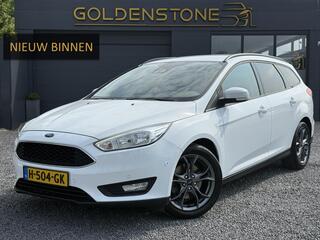 ford-focus-wagon-1.5-titanium-1e-ei